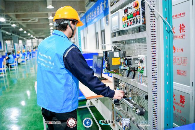 2024年全国行业职业技能大赛第三届全国电子企业职业技能竞赛总决赛在璧山举行(图3)
