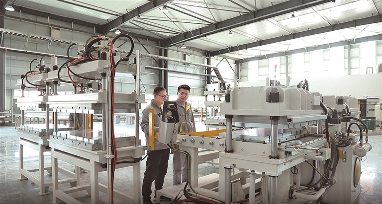 河西沐“风光”陇电送远方(图1)