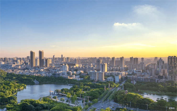 成都【中铁拾贰宸】售楼部电话(百度认证)丨线上售楼处首页_获取最新房价_优惠政策热销户型图_春节看房预约已开启。(图3)